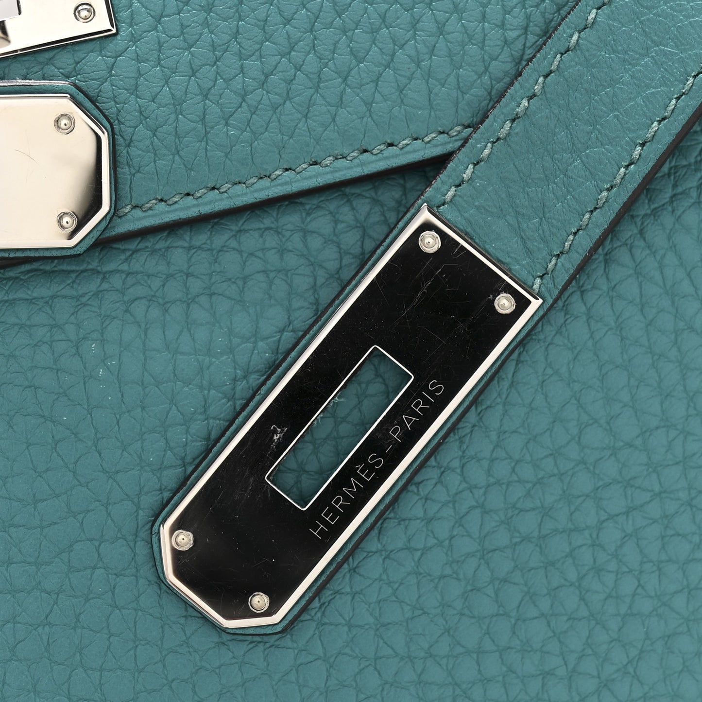 Taurillon Clemence Kelly Retourne 28 Turquoise