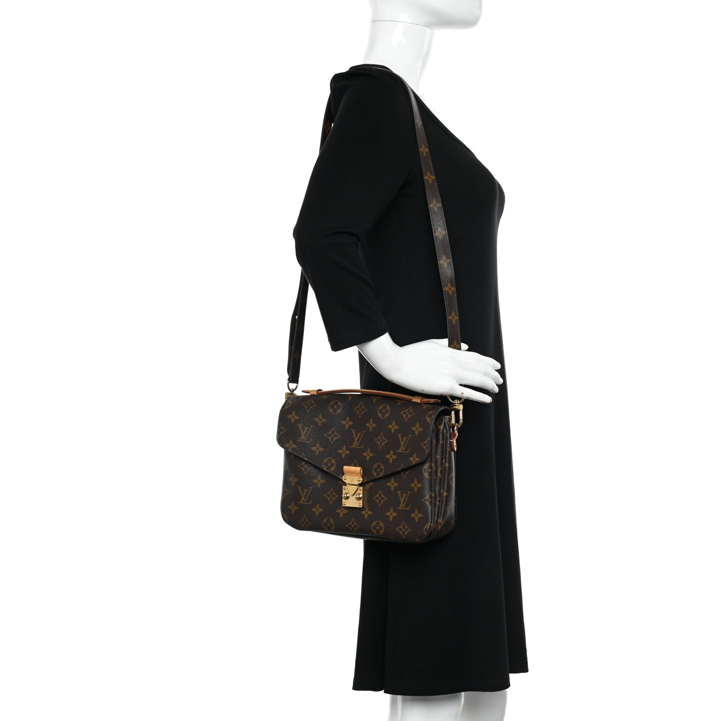 Monogram Pochette Metis