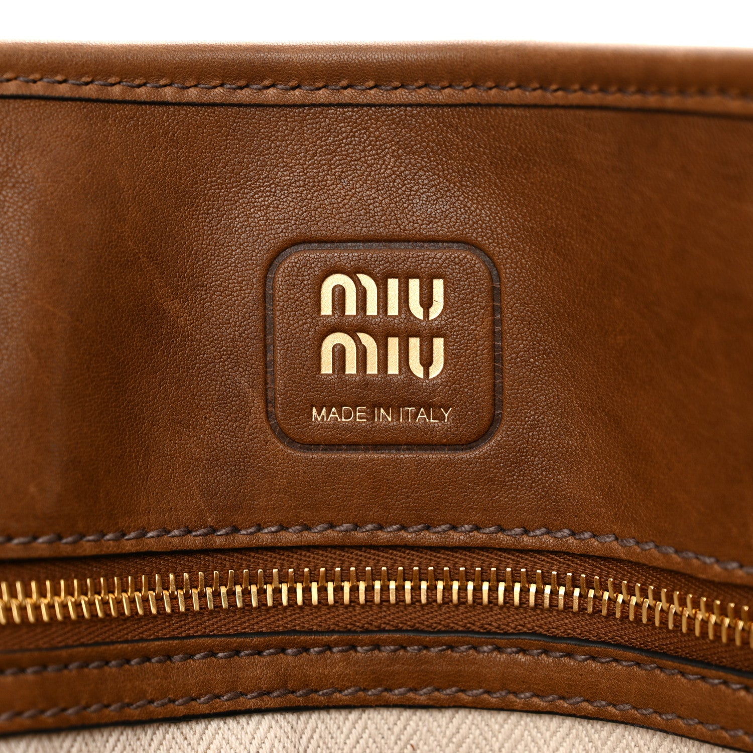 Miu Miu Nappa Medium Aventure Bag Rovere 6 of 16