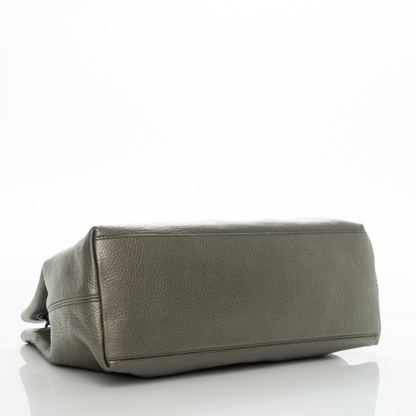 Metallic Pebbled Calfskin Medium Soho Chain Shoulder Bag Sasso