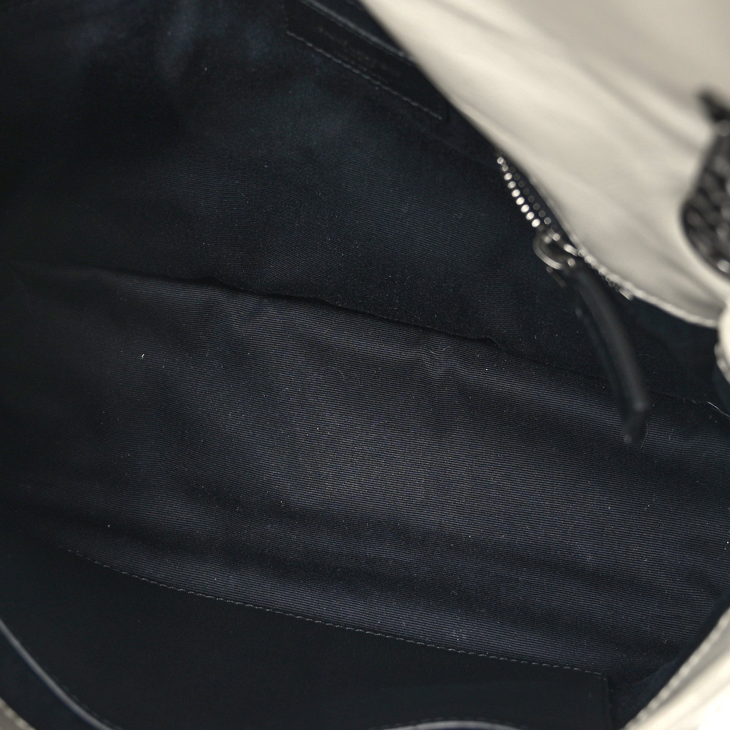 Saint Laurent Crinkled Calfskin Matelasse Monogram Medium Niki Chain Satchel Blanc Vintage 5 of 9