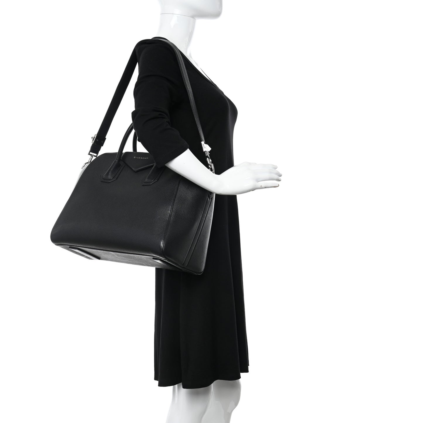 Sugar Goatskin Medium Antigona Black