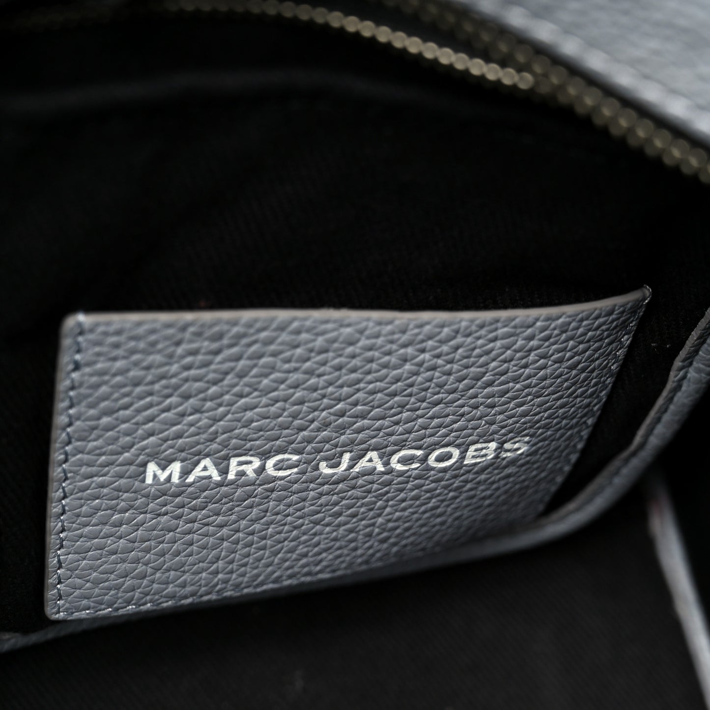 Grained Calfskin Medium The Tote Bag Grey