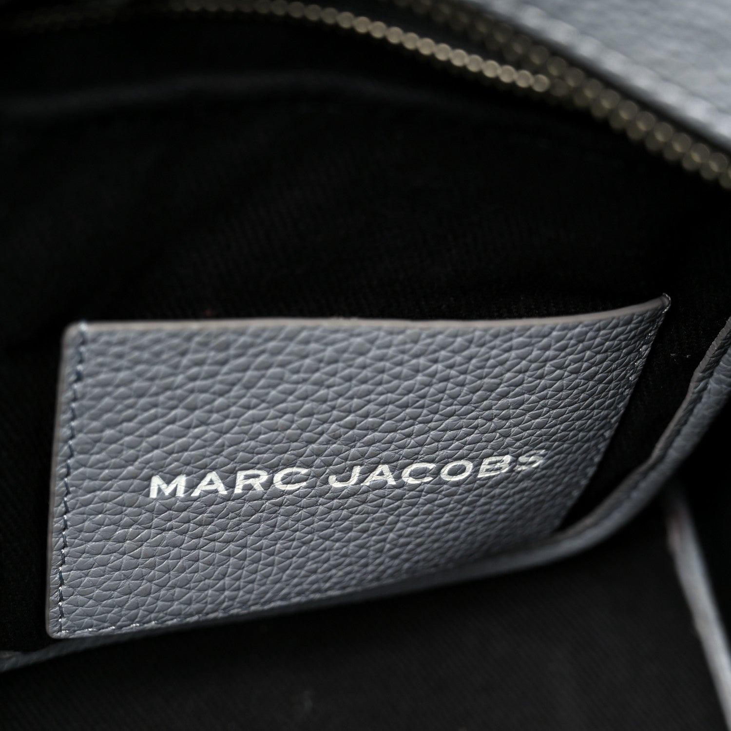 Marc Jacobs Grained Calfskin Medium The Tote Bag Grey 6 of 14