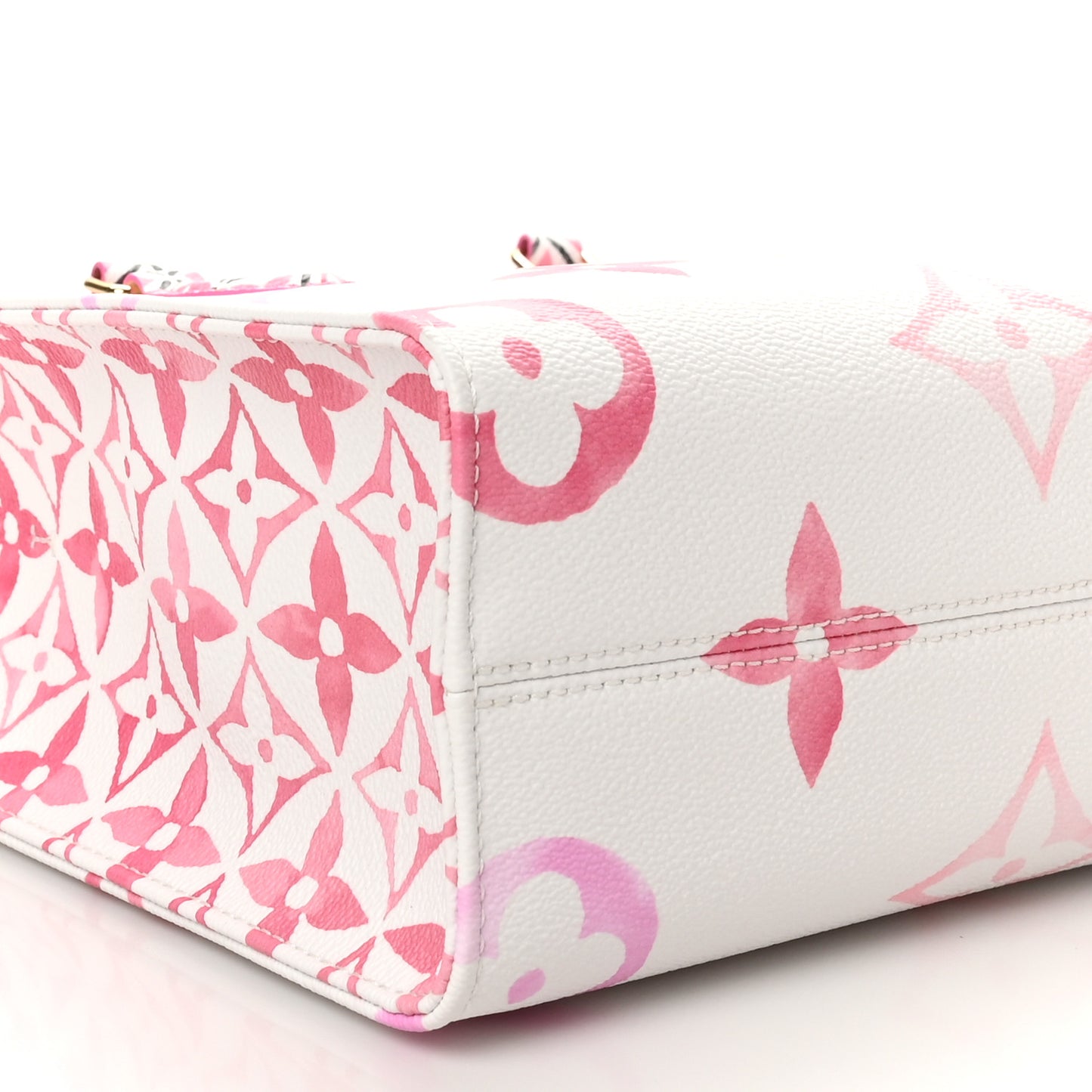Monogram Giant By The Pool 2.0 Onthego PM Pink