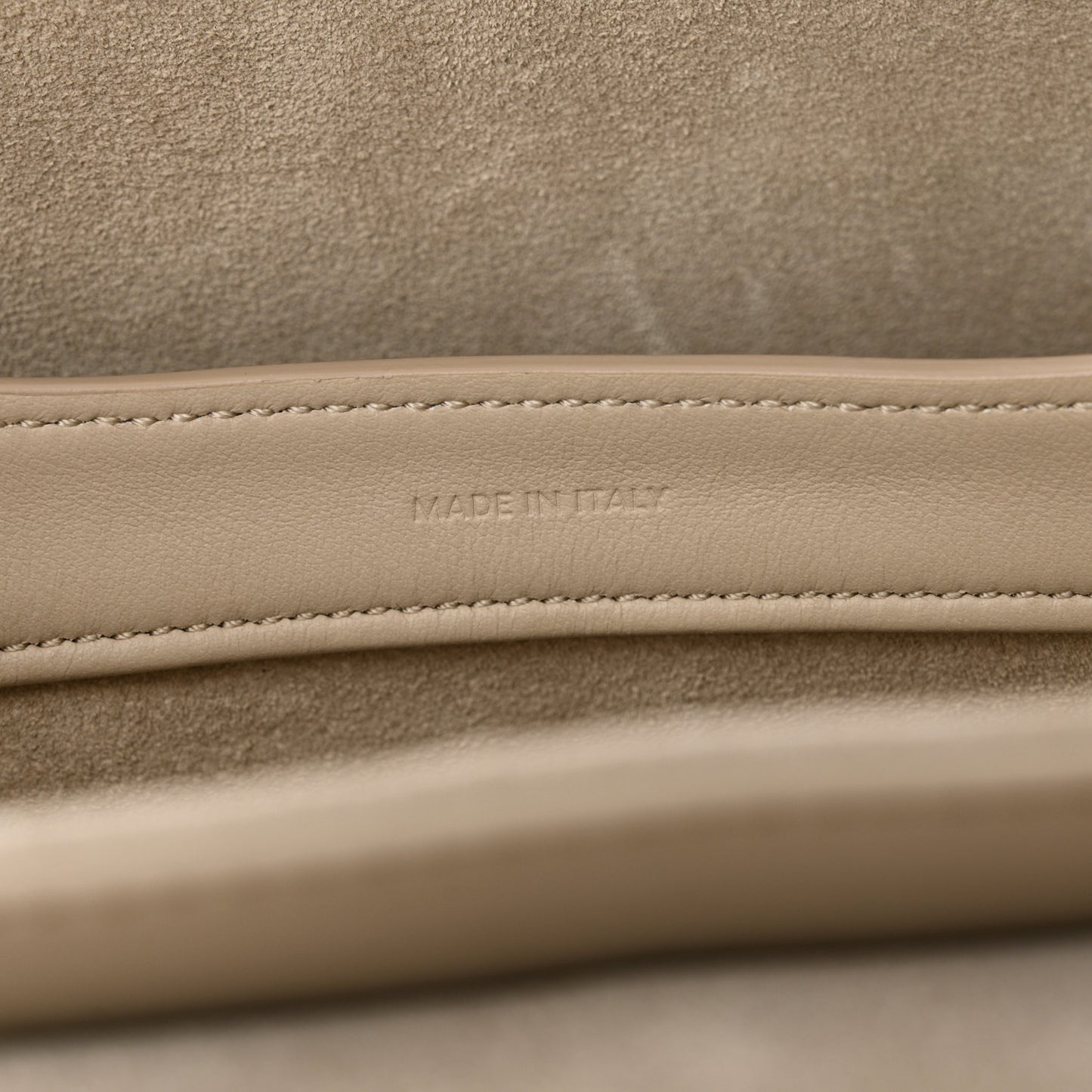 Smooth Calfskin Teen Soft 16 Shoulder Bag Trench
