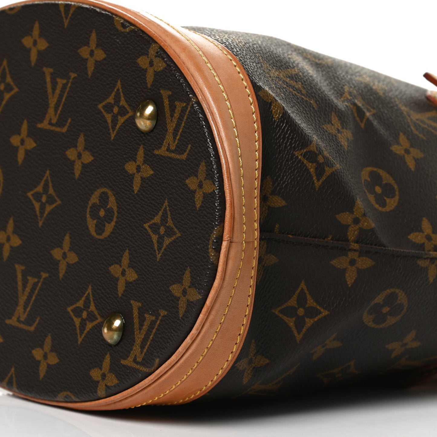 Monogram Petit Bucket 23