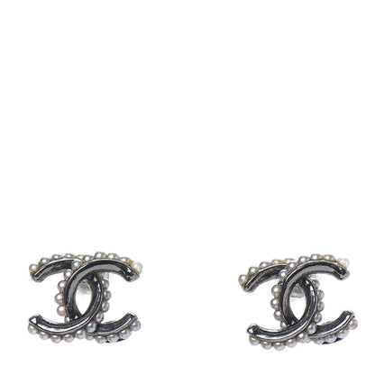 Chanel Pearl Twisted CC Earrings Ruthenium 1 of 4