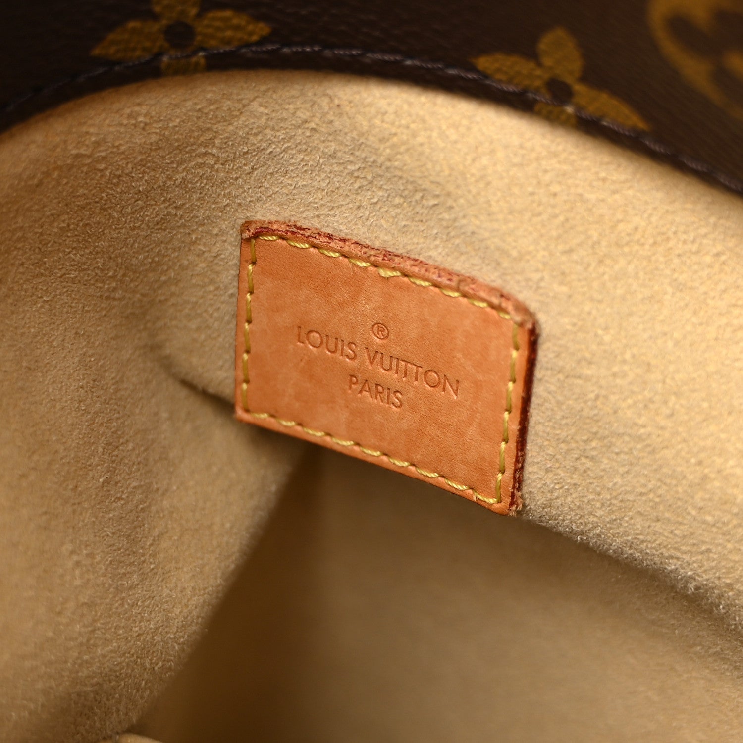 Louis Vuitton Monogram Artsy MM 6 of 16