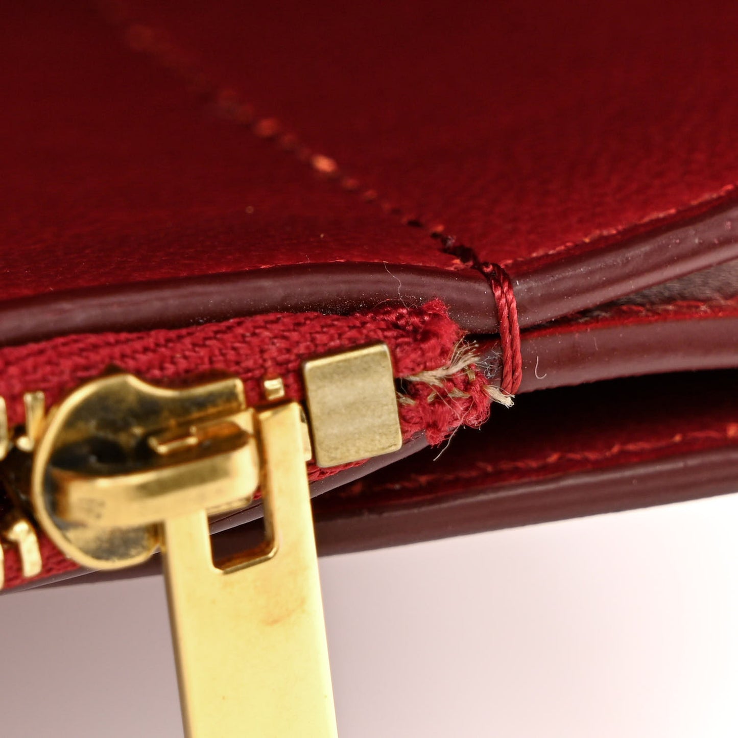 Shiny Smooth Calfskin Medium Frame Shoulder Bag Ruby Nude