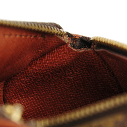 Louis Vuitton Monogram Etui 3 Balles Golf Ball Case 7 of 7