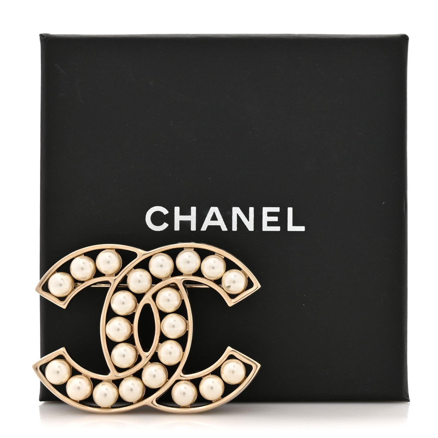 Pearl CC Brooch Light Gold