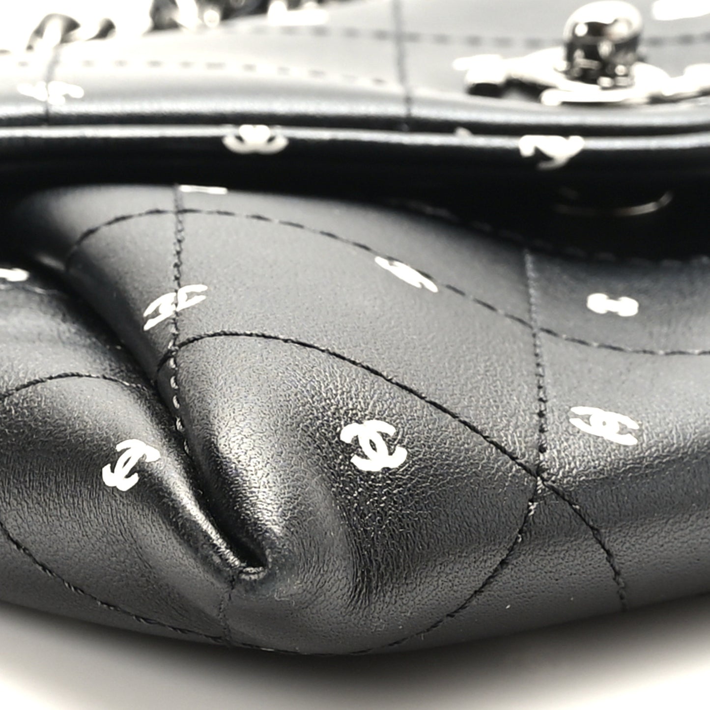 Printed Lambskin Logo CC Envelope Clutch With Chain Black White