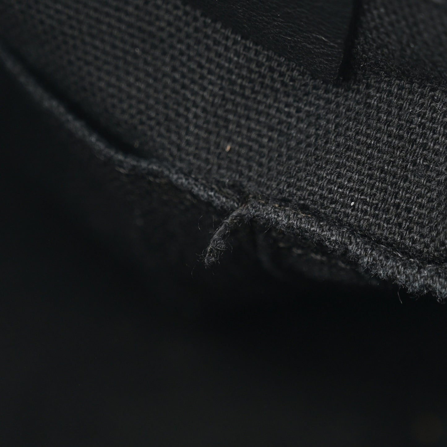 Nylon Small Logo Pandora Black