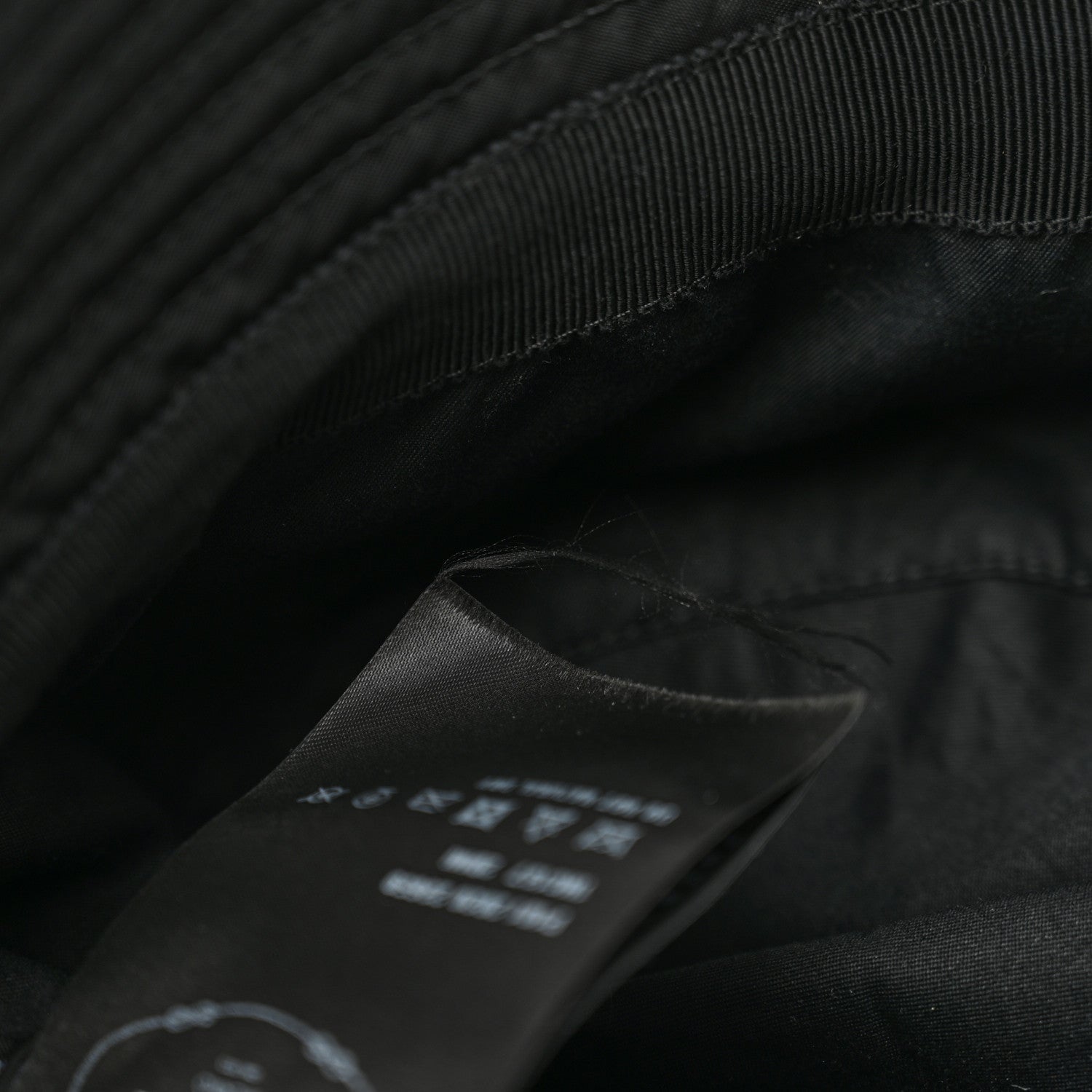 Prada Re-Nylon Metal Triangle Logo Womens Bucket Hat S Black 10 of 11