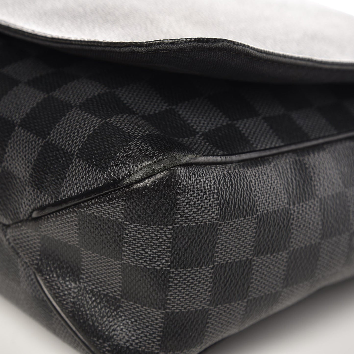 Damier Graphite District GM
