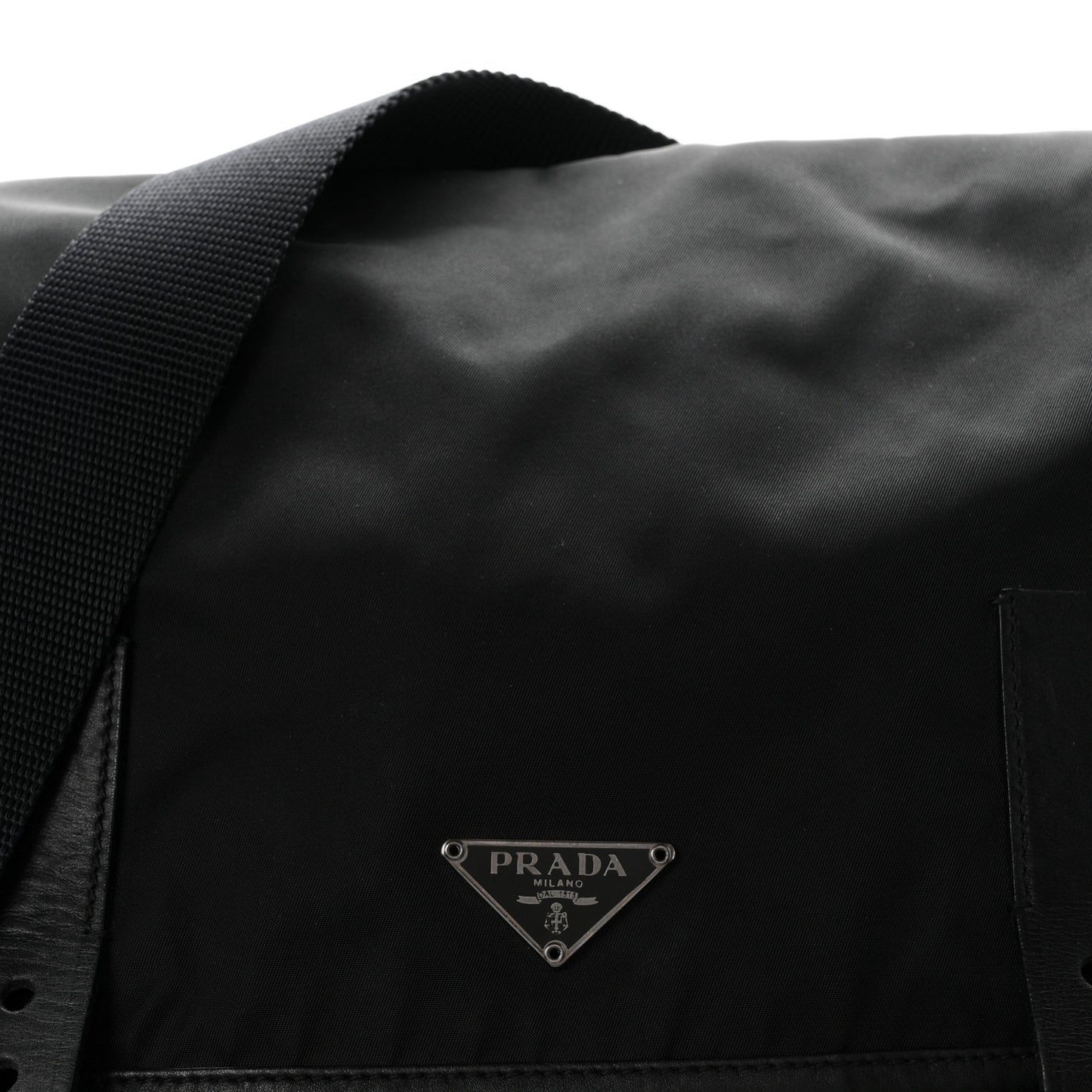 Nylon Vela Sport Messenger Bag Black