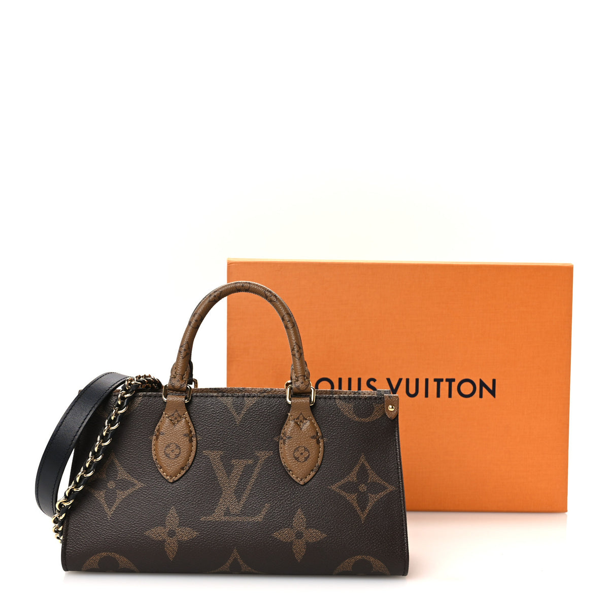 Reverse Monogram Giant OnTheGo East West Chain