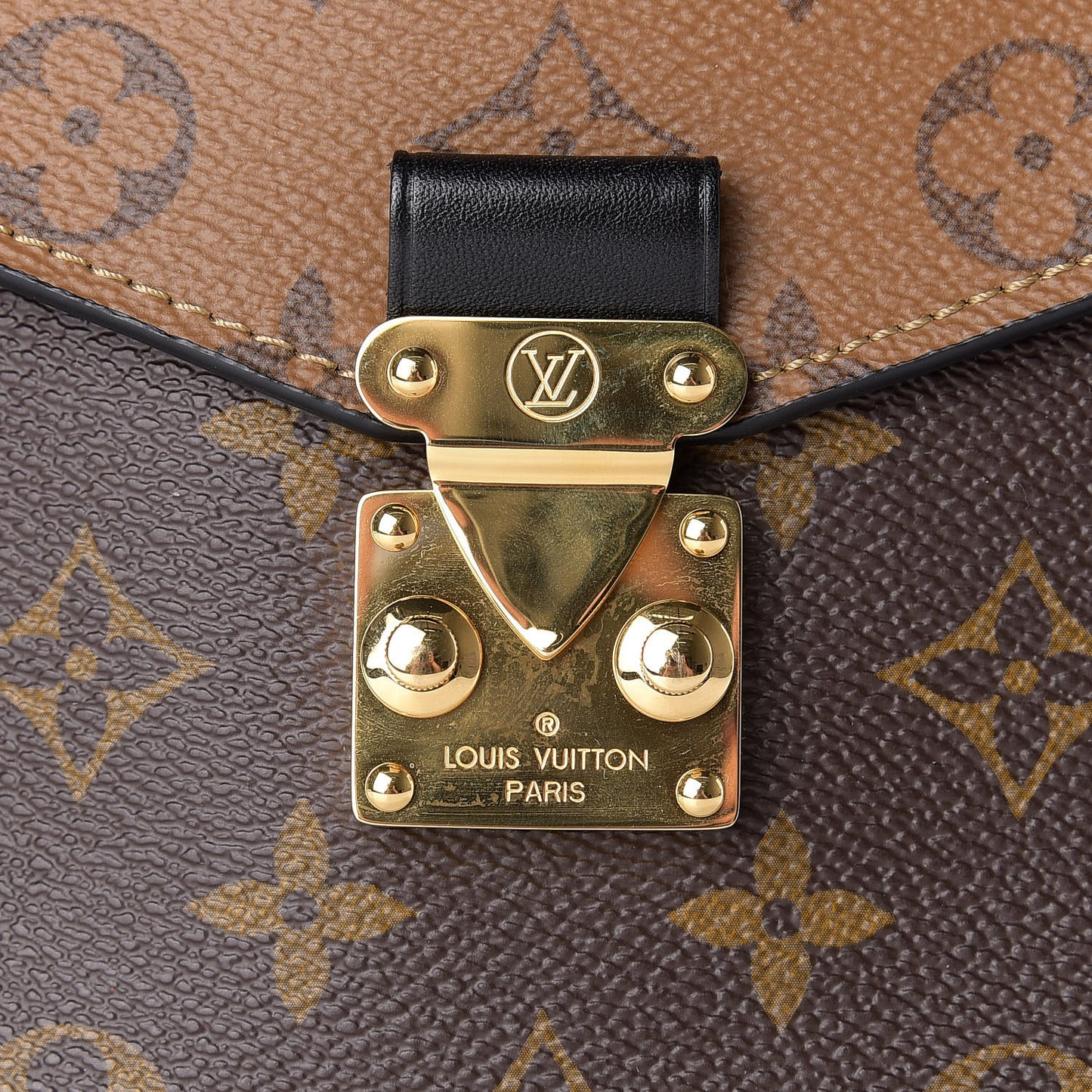Reverse Monogram Pochette Metis