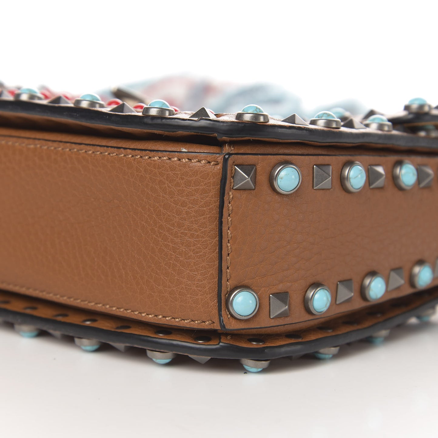 Calfskin Embroidered Medium Guitar Strap Rockstud Rolling Flap Saddle Bag Light Cuir