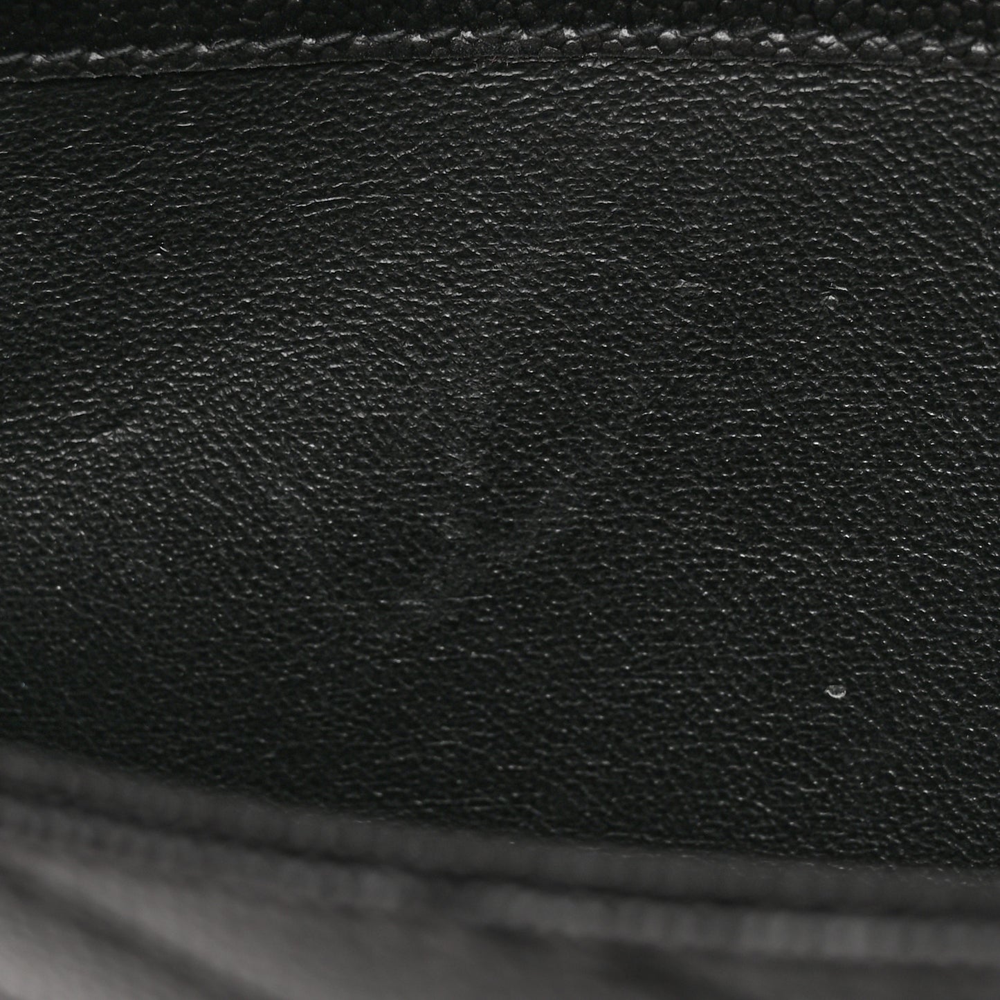 Grain De Poudre Matelasse Chevron Monogram Monochrome Chain Wallet Black