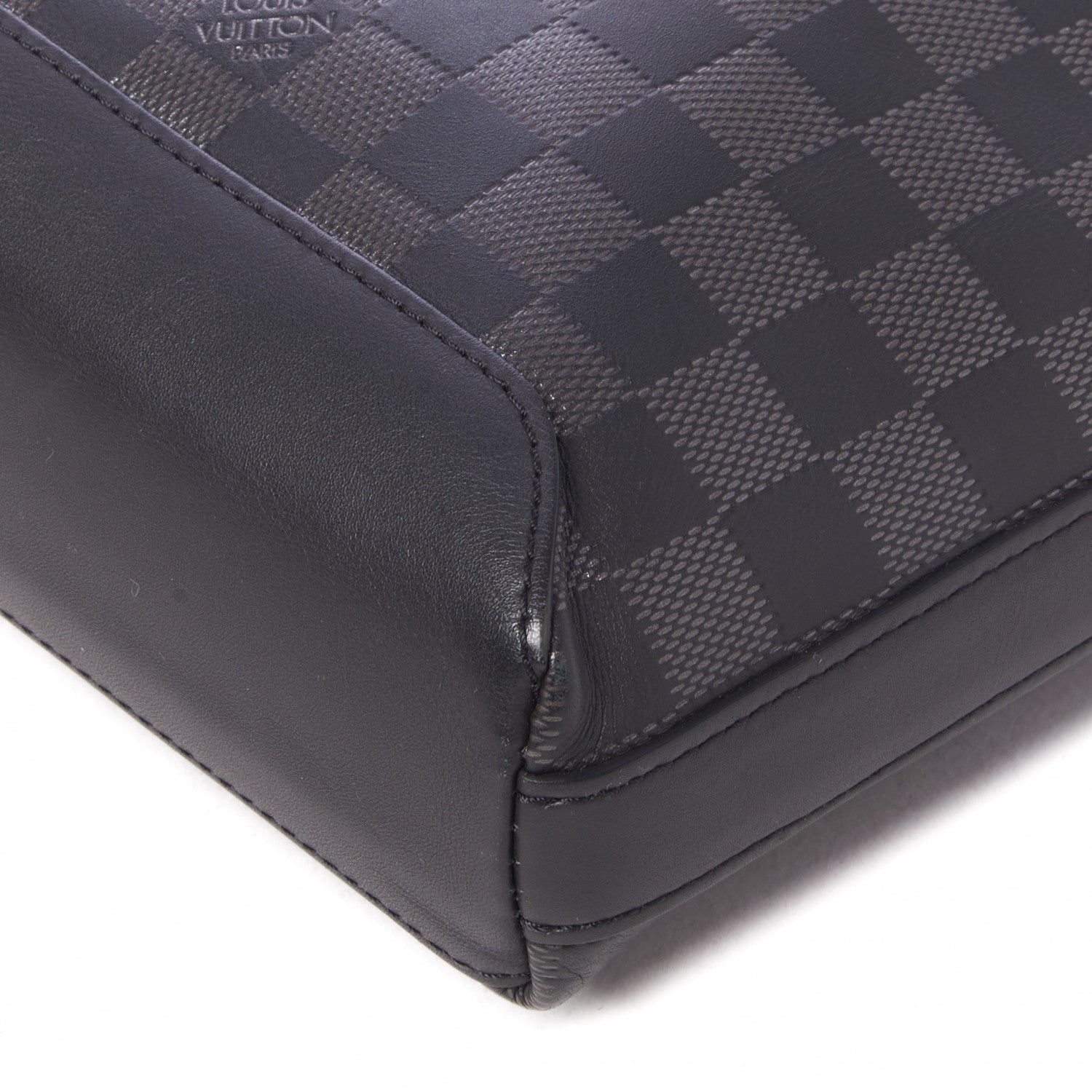 Louis Vuitton Damier Infini Discovery Messenger BB Onyx 4 of 8