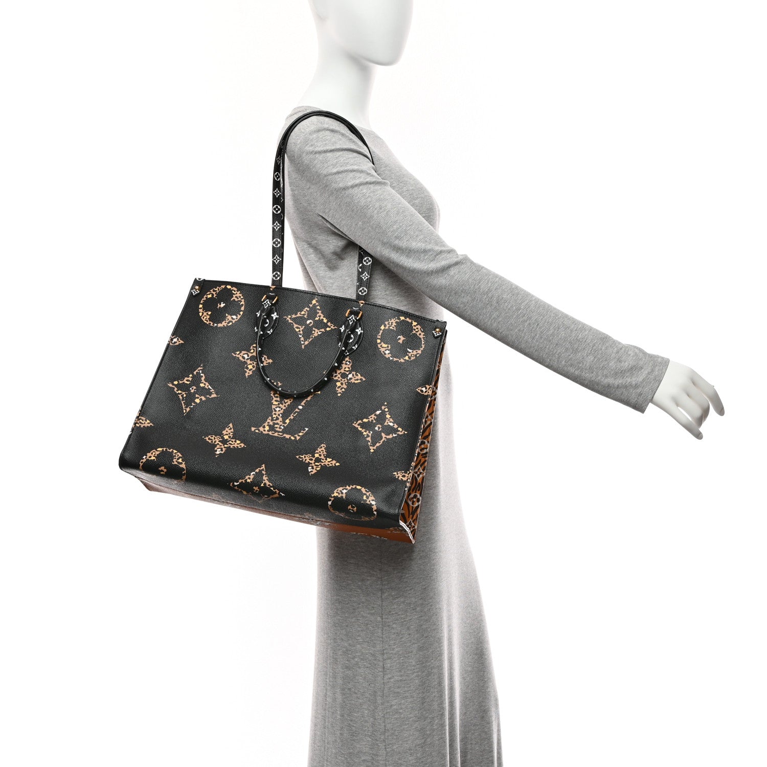 Louis Vuitton Monogram Giant Jungle Onthego GM Black 2 of 9