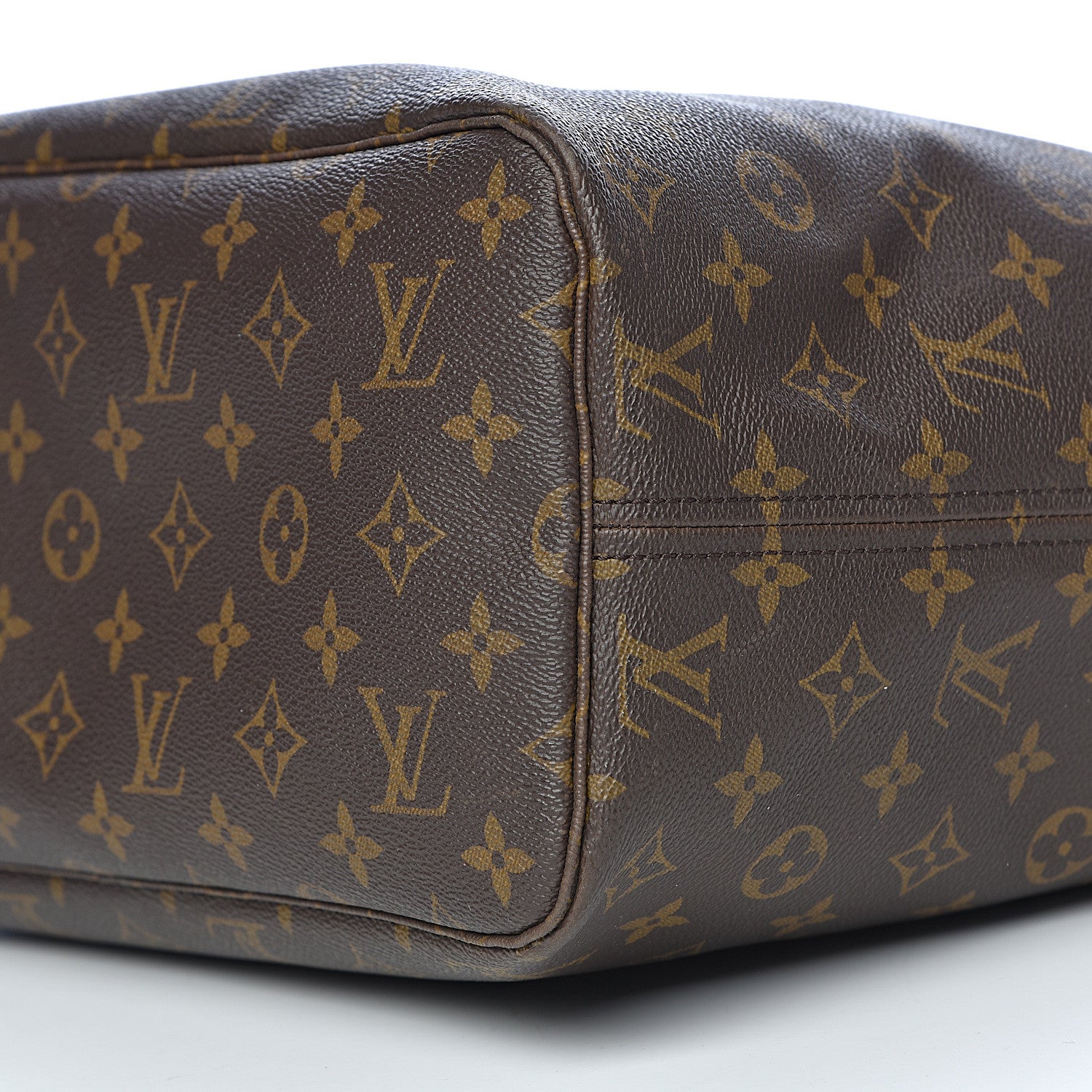 Louis Vuitton Monogram Neverfull MM 16 of 17