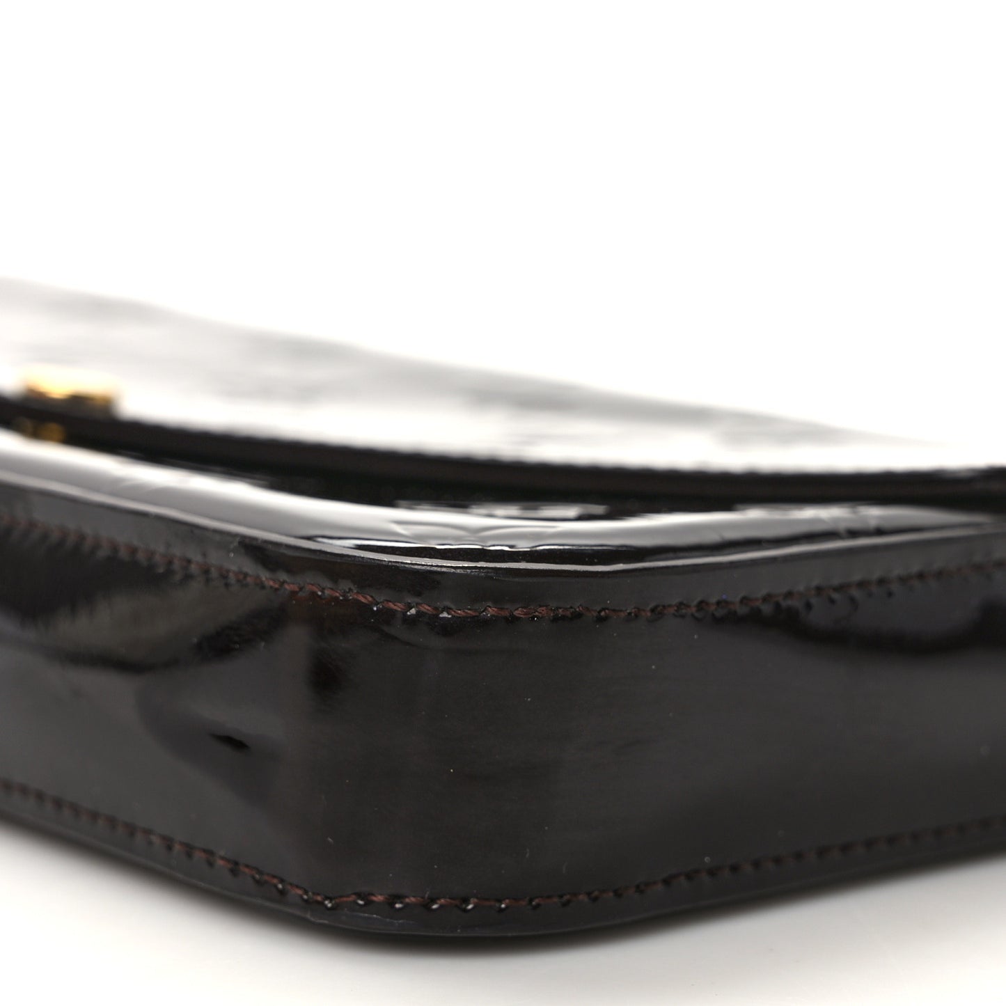Vernis Pochette Felicie Chain Wallet Amarante