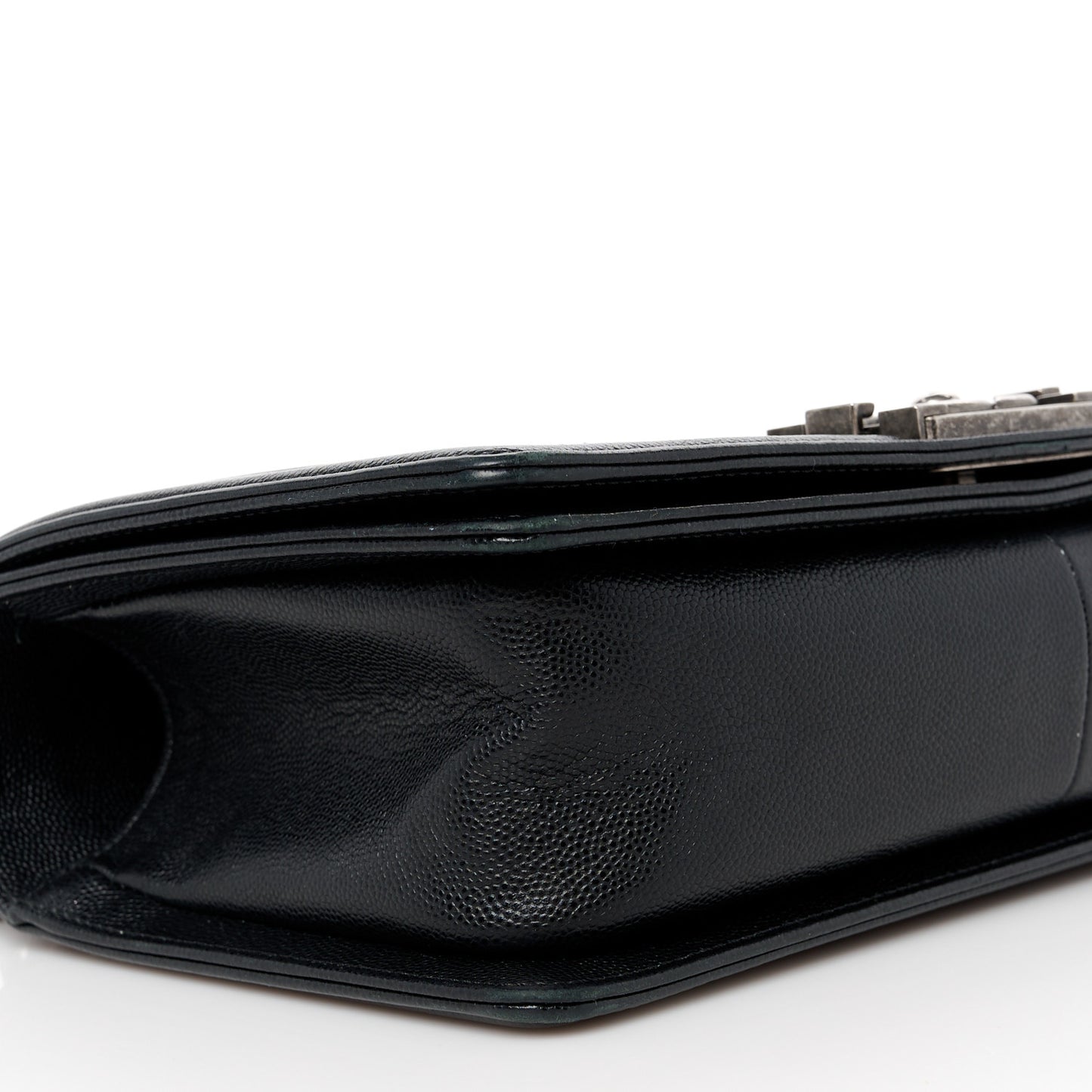 Caviar Quilted Medium Boy Flap Black