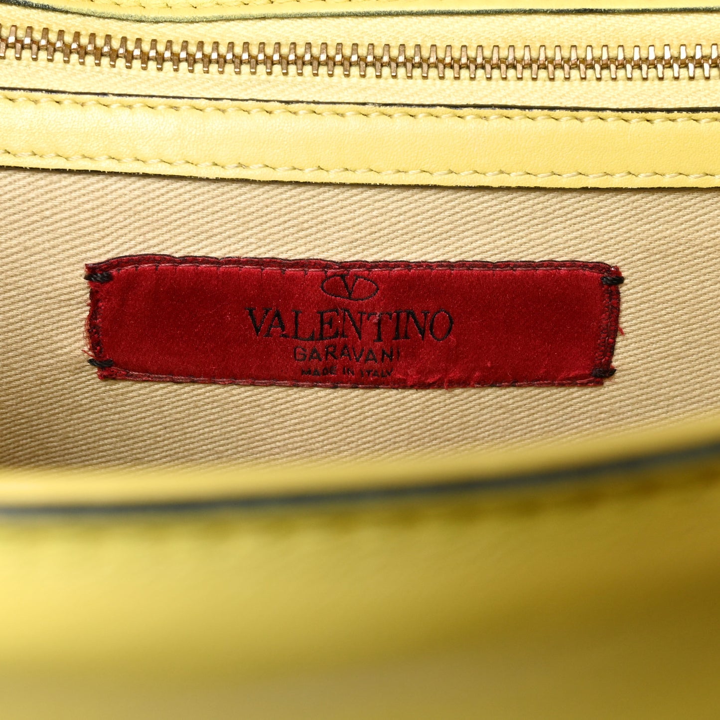 Vitello Medium Glam Lock Rockstud Flap Naples Yellow