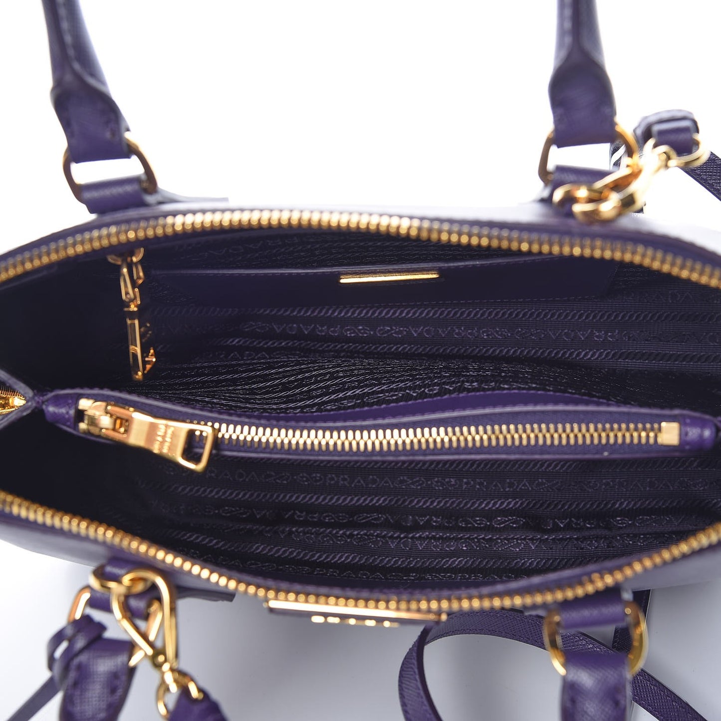 Saffiano Lux Medium Promenade Tote Uva