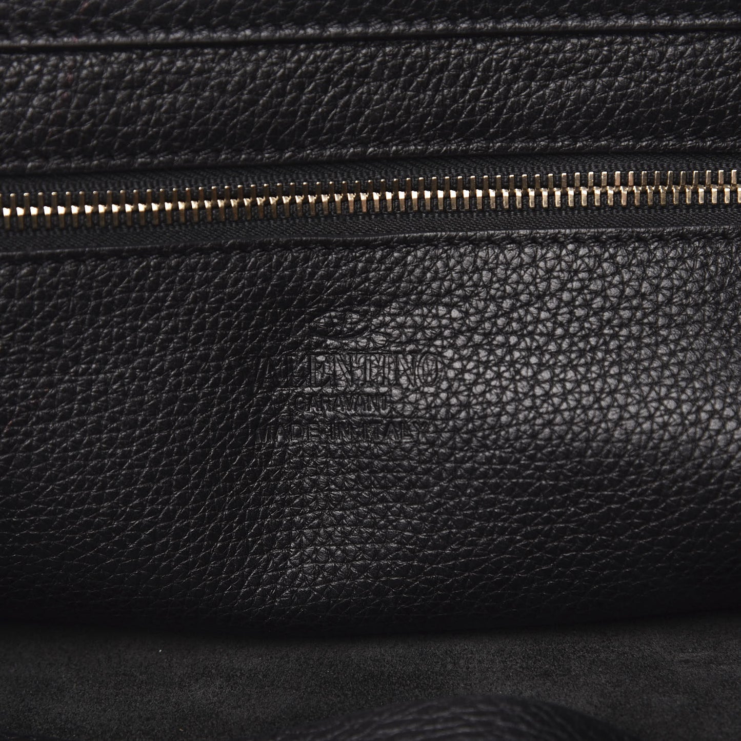 Pebbled Calfskin Large Rockstud Flip-Lock Messenger Bag Black