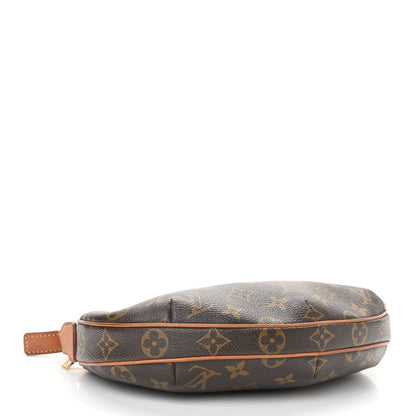 Louis Vuitton Monogram Croissant PM 4 of 12