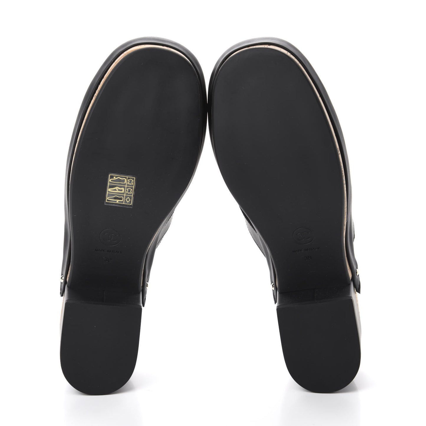 Calfskin CC Turn Lock Clog 39 Black