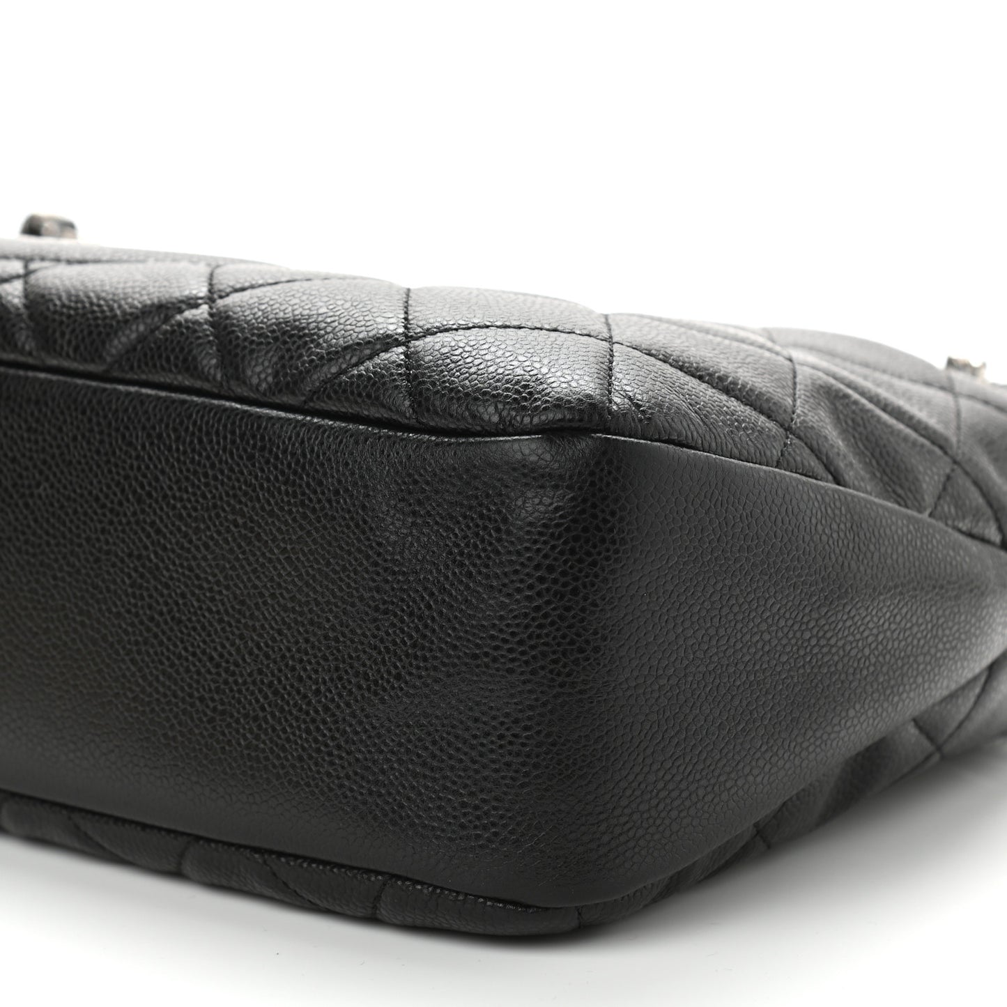 Caviar Quilted CC Timeless Soft Tote Black