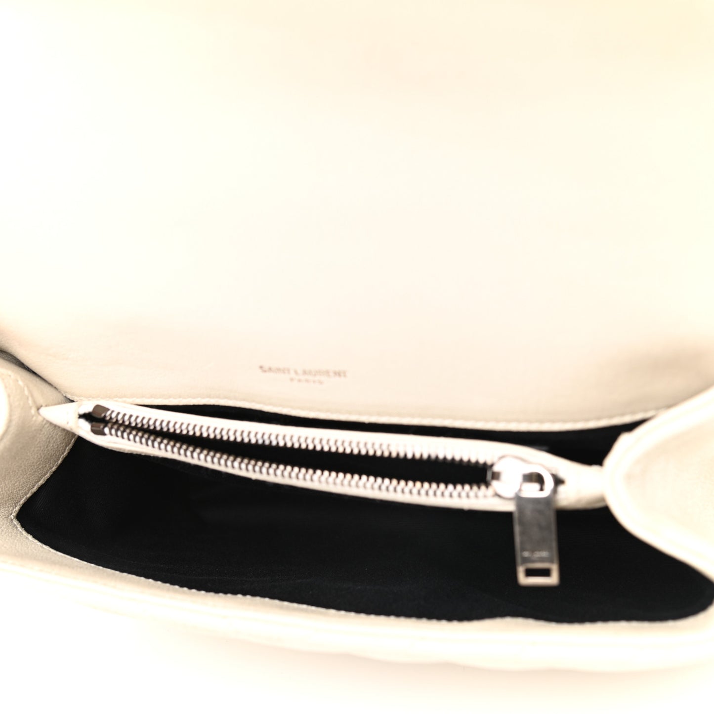 Sheepskin Matelasse Chevron Monogram Medium College Bag Vintage Blanc