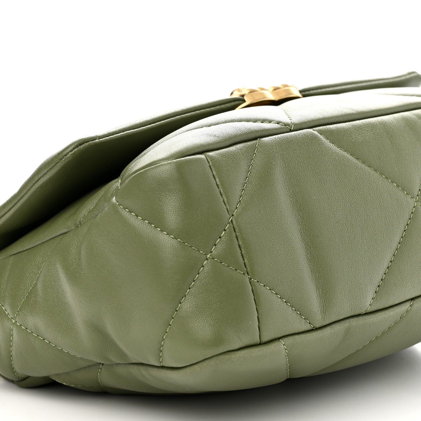 Lambskin Quilted Medium Chanel 19 Flap Green