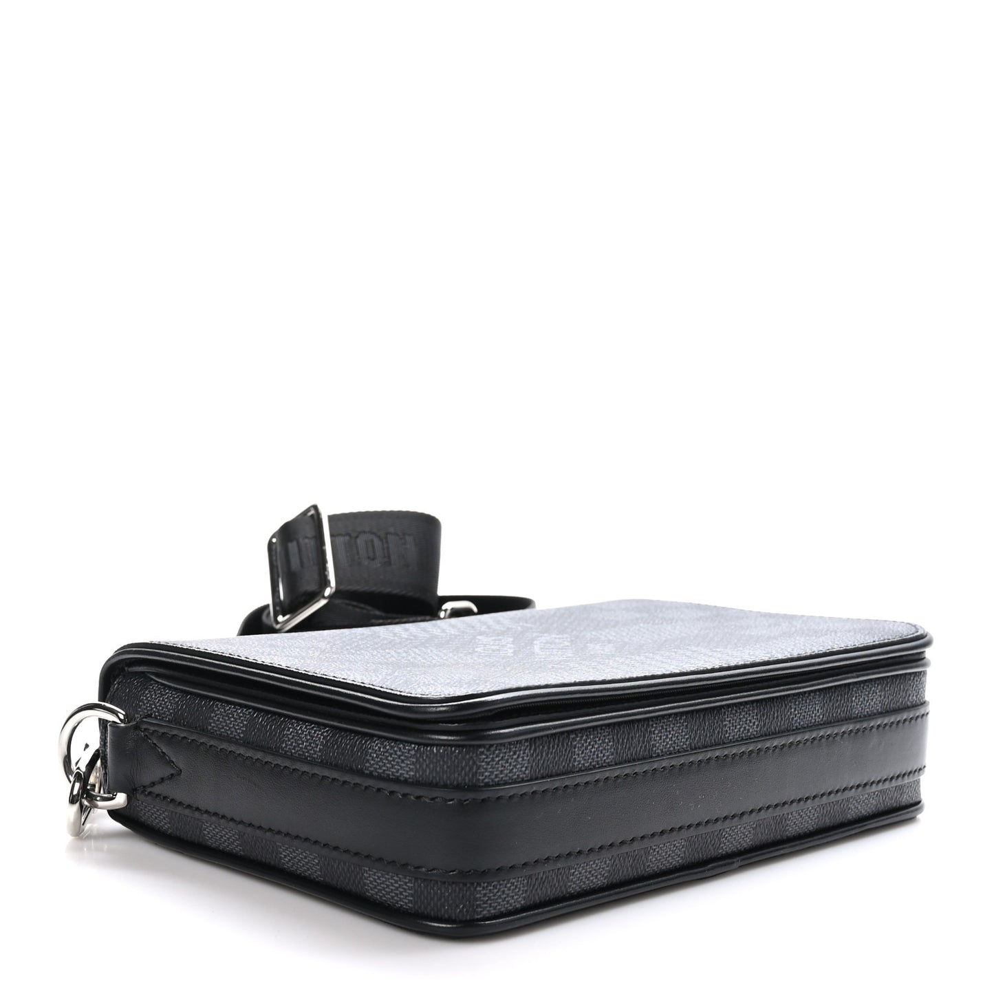 Damier Graphite 3D Studio Messenger
