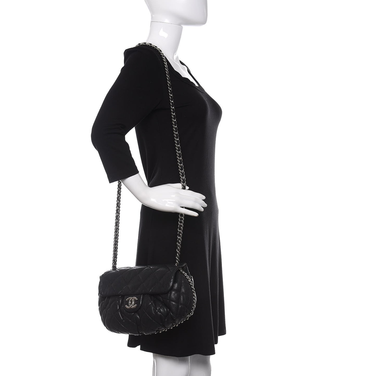 Washed Lambskin Quilted Medium Chain Around Messenger Black