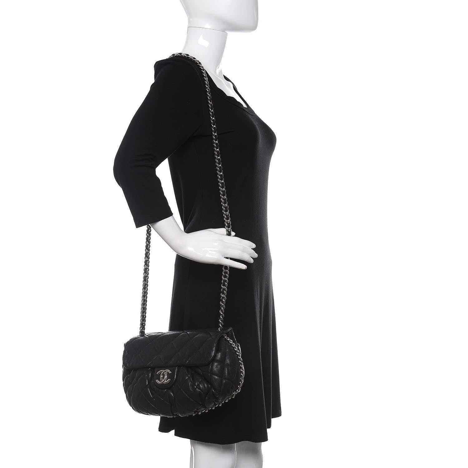 Chanel Washed Lambskin Quilted Medium Chain Around Messenger Black 2 of 10