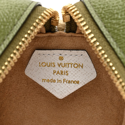 Louis Vuitton Monogram Giant Beach Pouch Kaki 6 of 9