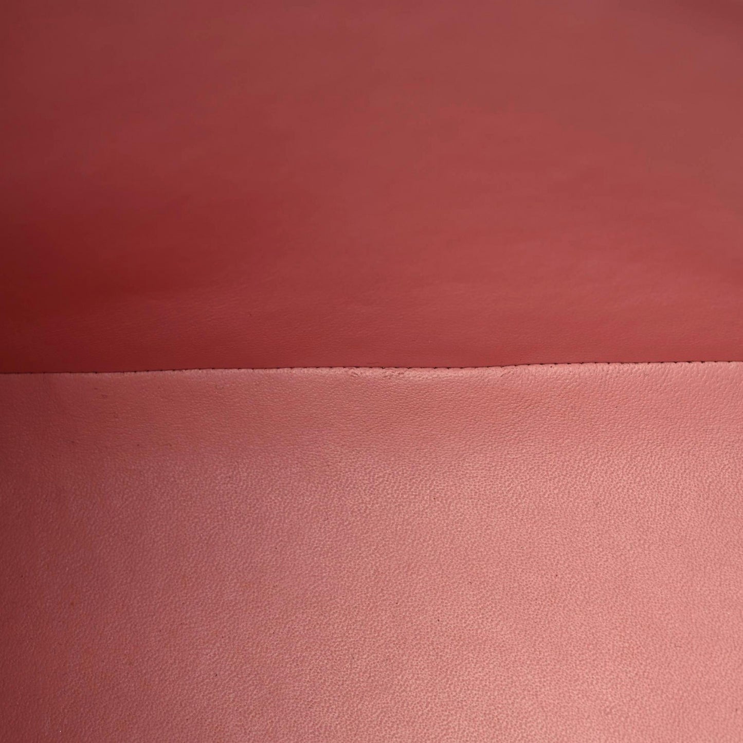 Caviar Quilted Medallion Tote Light Pink