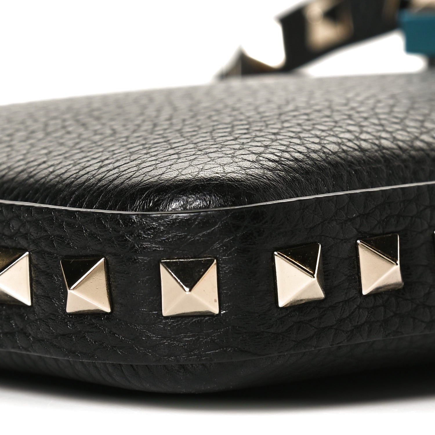 Valentino Garavani Grained Calfskin Rockstud Crossbody Phone Case Black 9 of 10