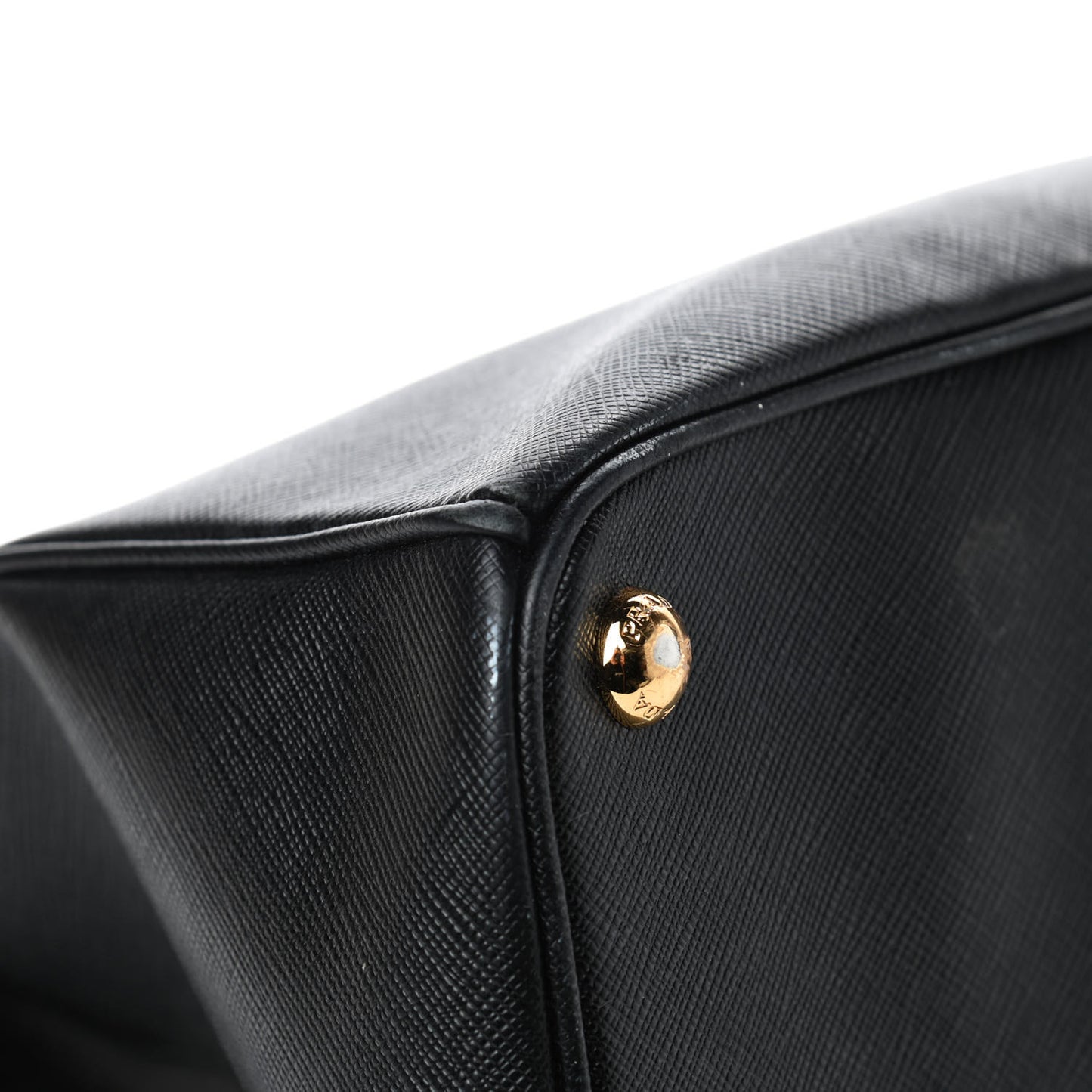 Saffiano Medium Galleria Double Zip Tote Black