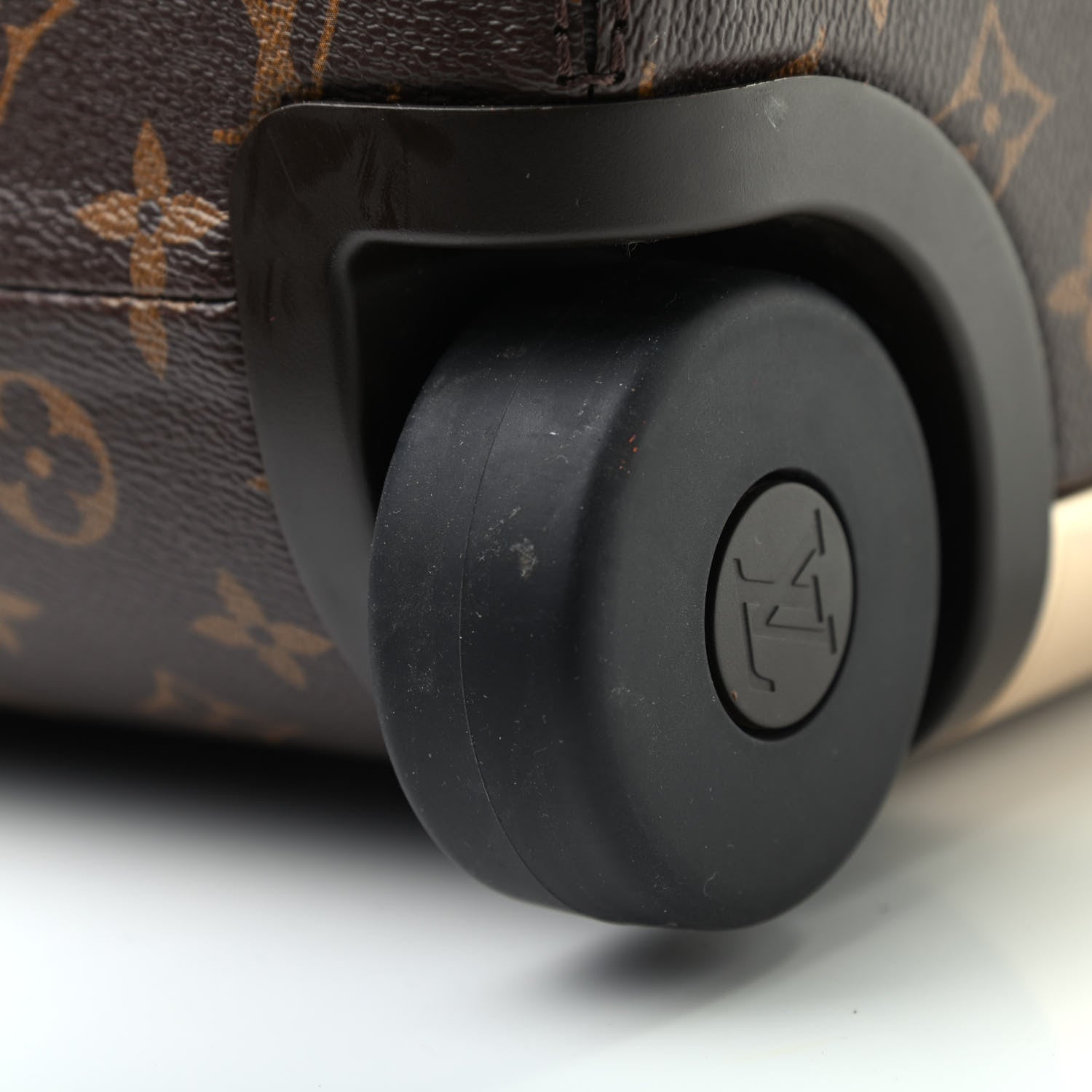 Louis Vuitton Monogram Horizon Soft Duffle 55 10 of 20