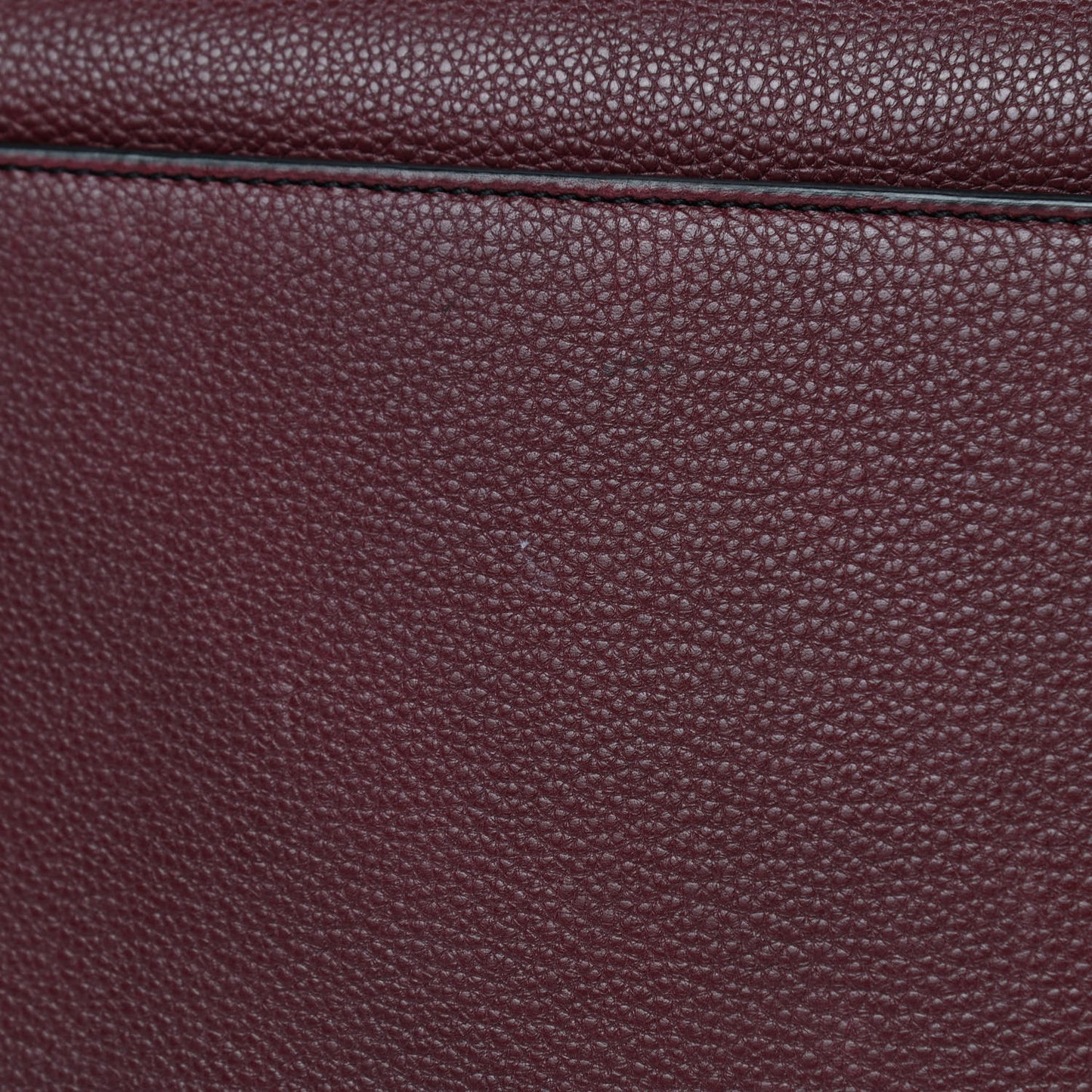 Drummed Calfskin Medium Edge Shoulder Bag Wine