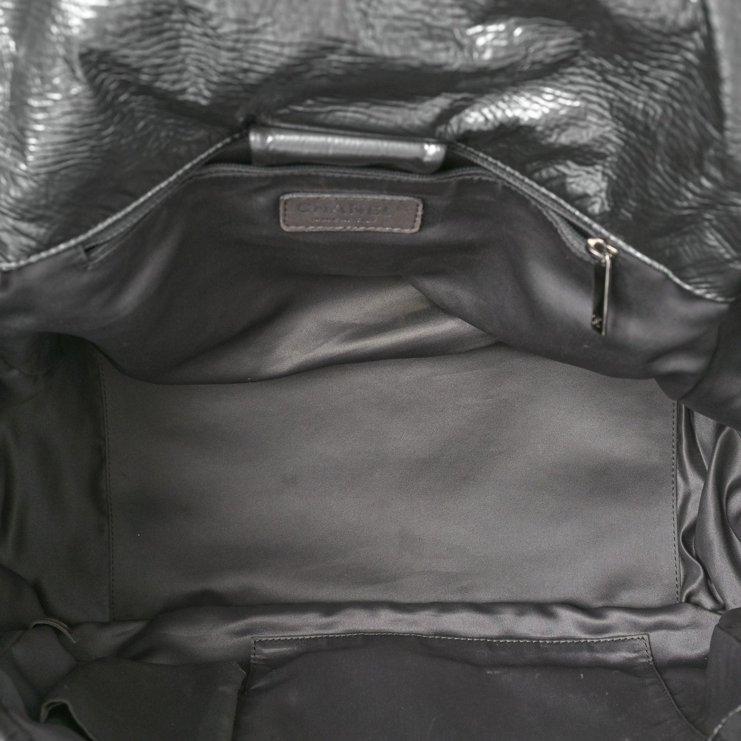 Vinyl Graphic Edge Accordion Flap Bag Silver