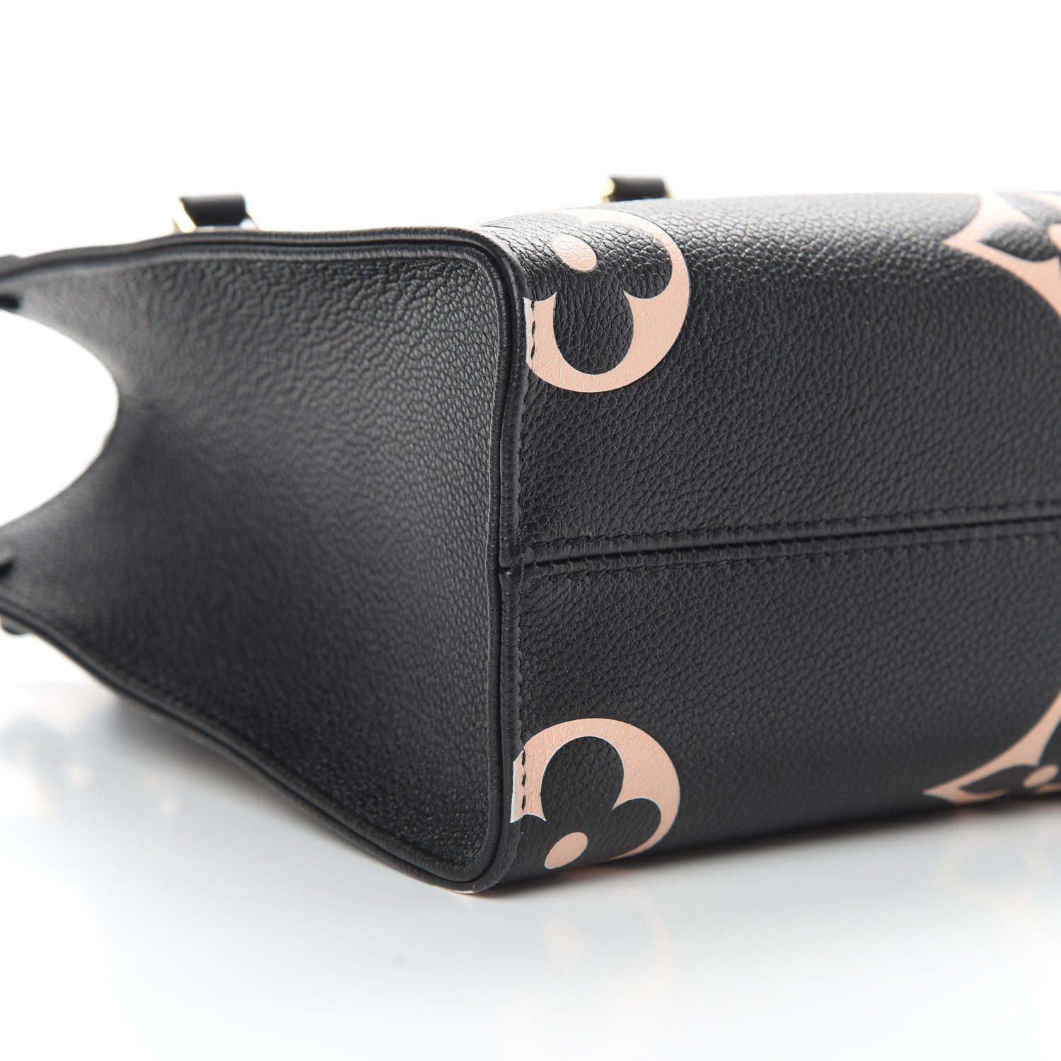 Louis Vuitton Empreinte Monogram Giant Onthego PM Black Beige 10 of 11