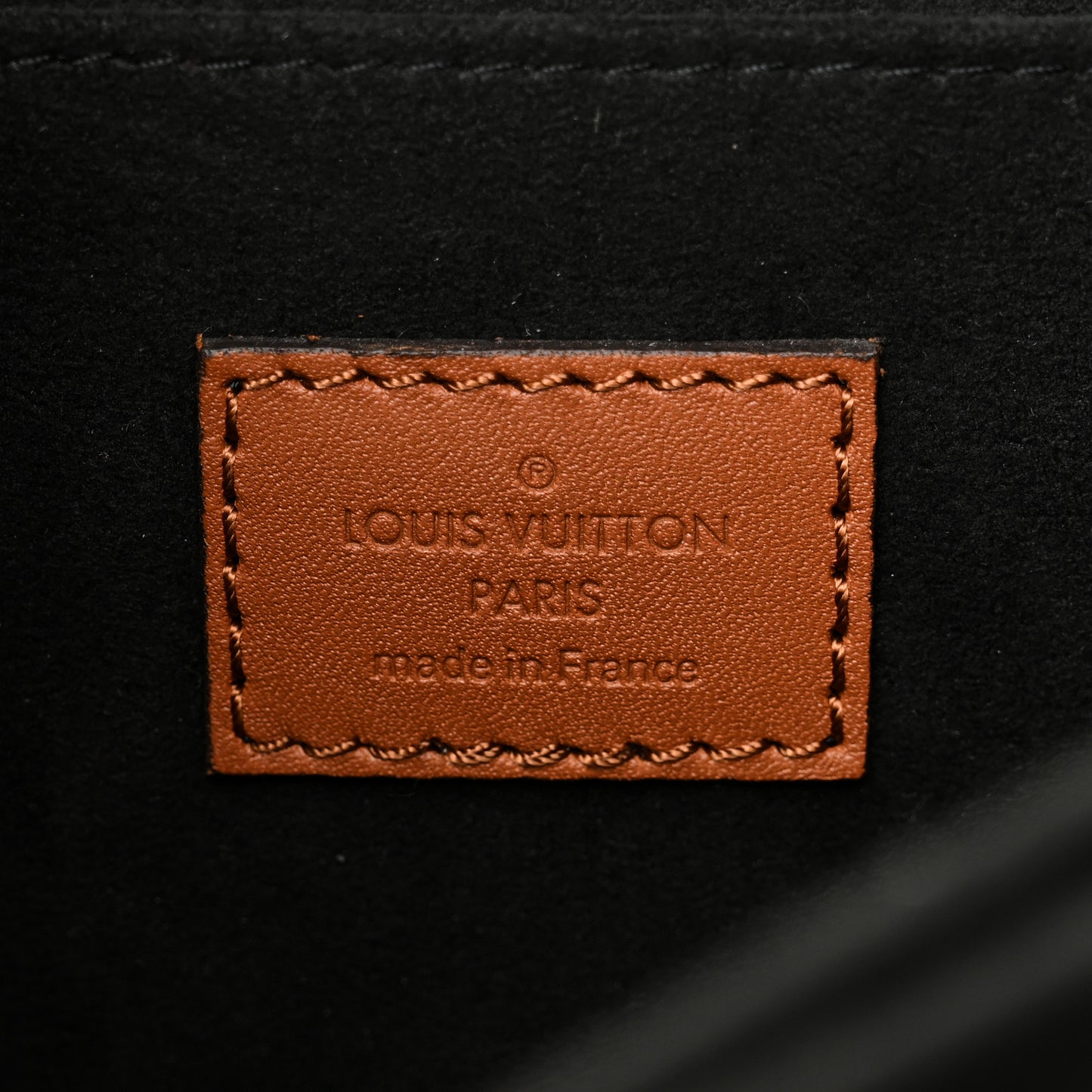 Reverse Monogram Dauphine MM